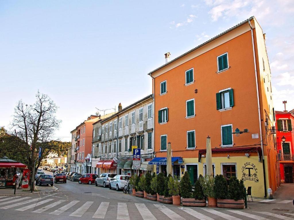 Modern And Cozy Salt & Pepper In Heart Of Appartamento *