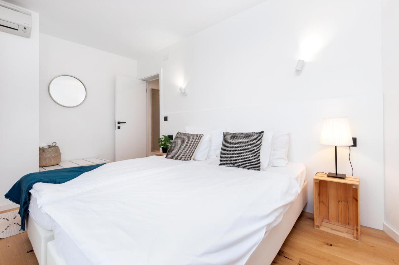 Modern And Cozy Salt & Pepper In Heart Of