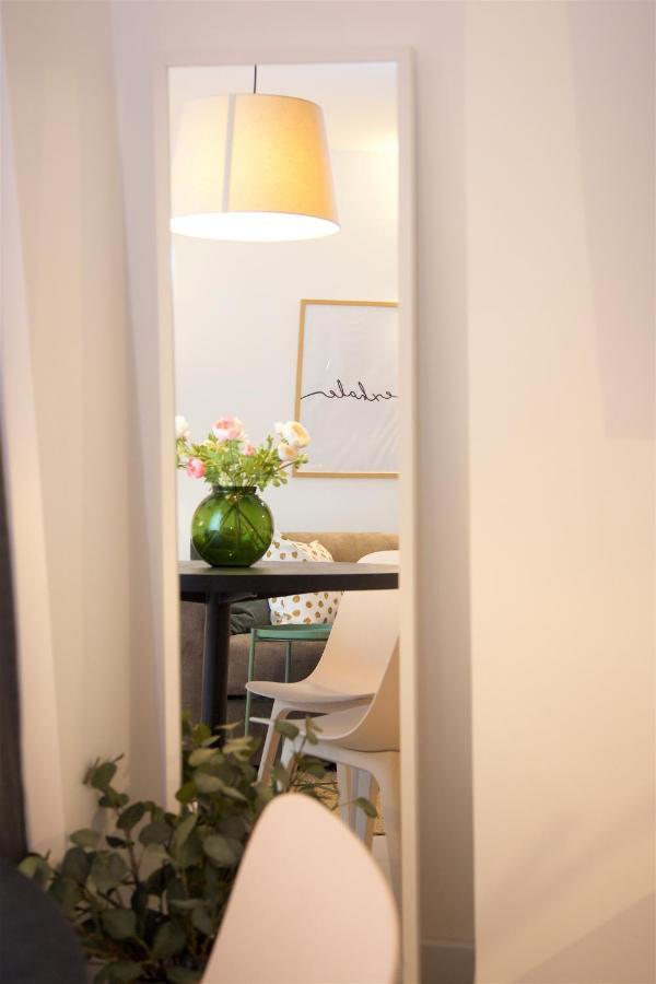 Apartment Modern And Cozy Salt & Pepper In Heart Of
